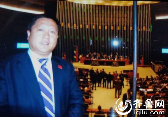 ����ʱ��16�գ�ϰ��ƽ��ϯ�ڰ������ᷢ���ݽ����湤�̴����ŷ��ʰ�����ɽ��ʡ��ЭίԱ��ʡ��Э���ʻ�ίίԱ�����������˹����ݽ���