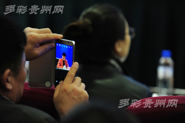 �μ����ŷ������ý�����ֻ���¼